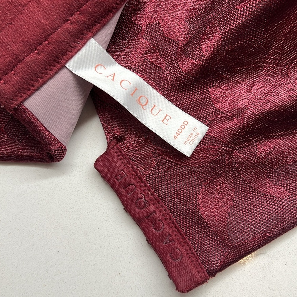 Cacique Lightly Lined Full Coverage Underwire Bra Size 46DDD/F Burgundy